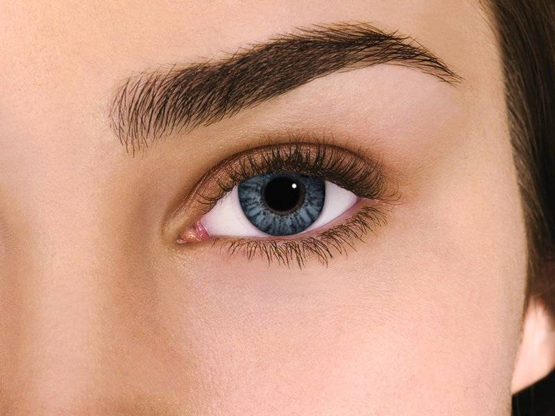 colored contact lenses air
